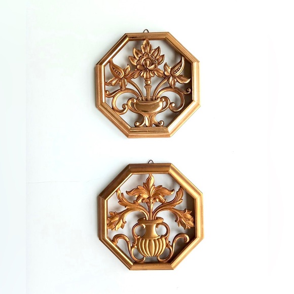 2 Scone Decoration Syroco Wall hangings 2 pc Set Octagon Hand Painted Gold - Picture 11 of 11